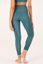 Load image into Gallery viewer, ONZIE - SWEETHEART MIDI LEGGING - PALE CACTI RIB
