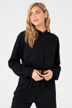 Load image into Gallery viewer, ONZIE - CINCH CROP HOODIE - BLACK