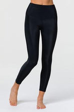 Load image into Gallery viewer, ONZIE - SWEETHEART MIDI LEGGING - BLACK